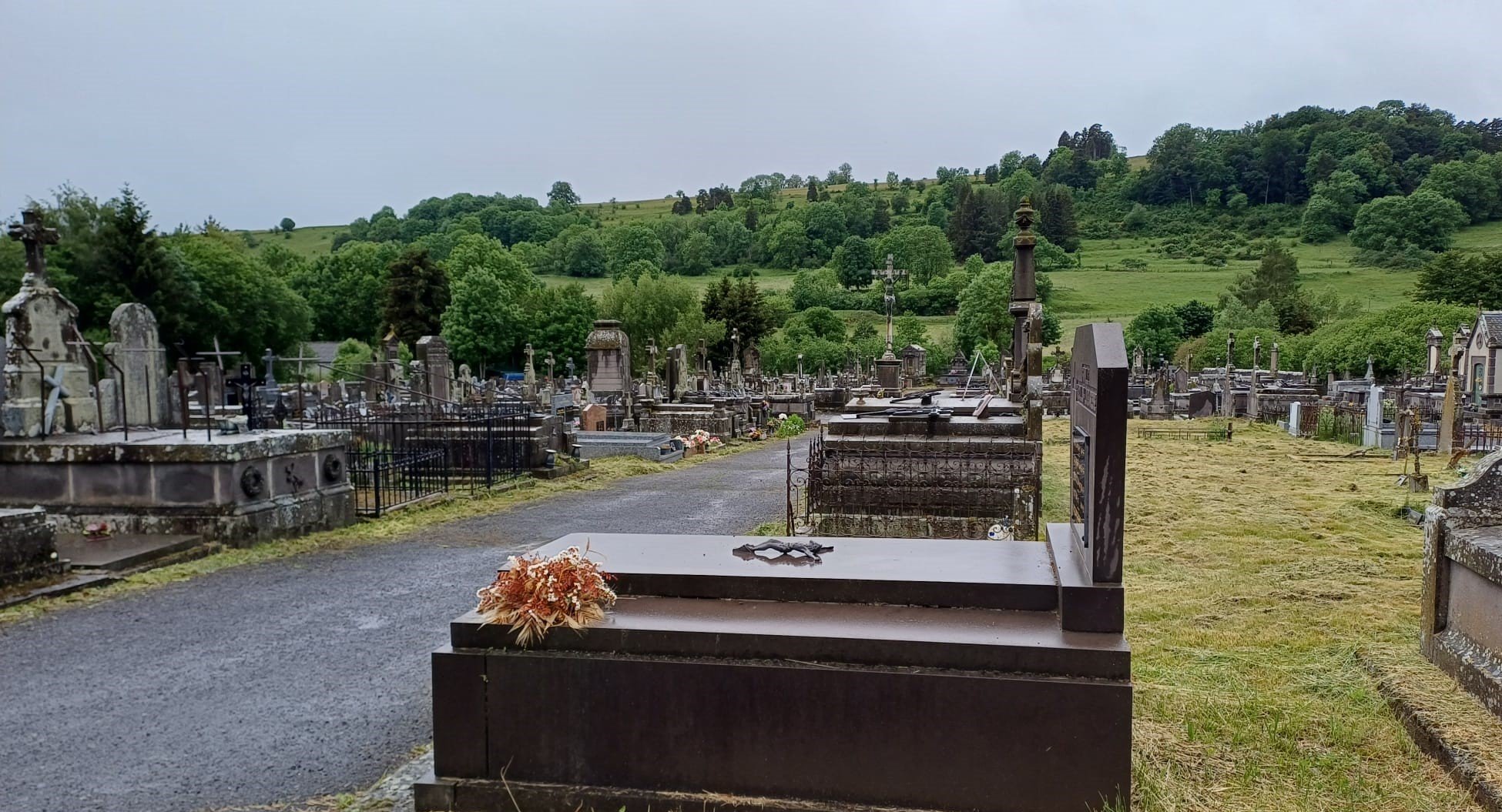 Entretien du cimetière d'allanche